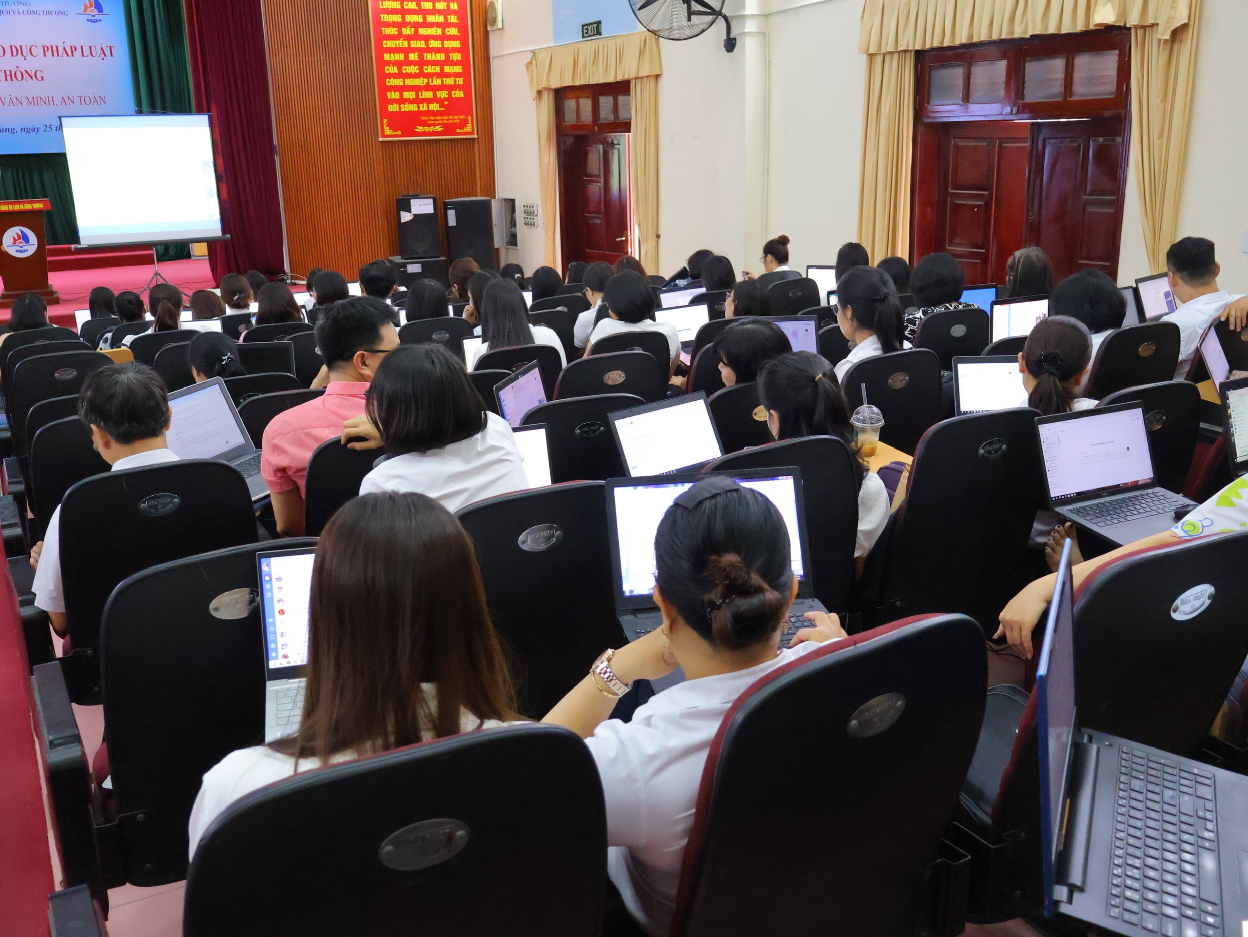 z6549830630715 771f8db24302734958f759df8a3c5edd