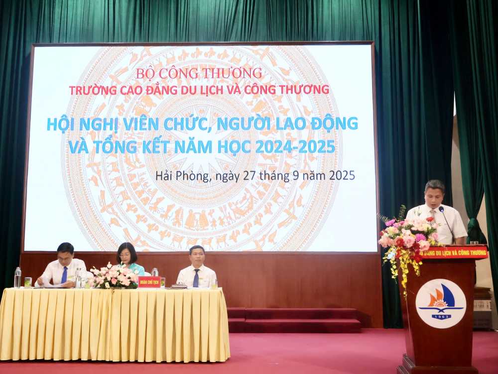 z7060565165918 7b9b9220ba06397e2615c32b600fbb47