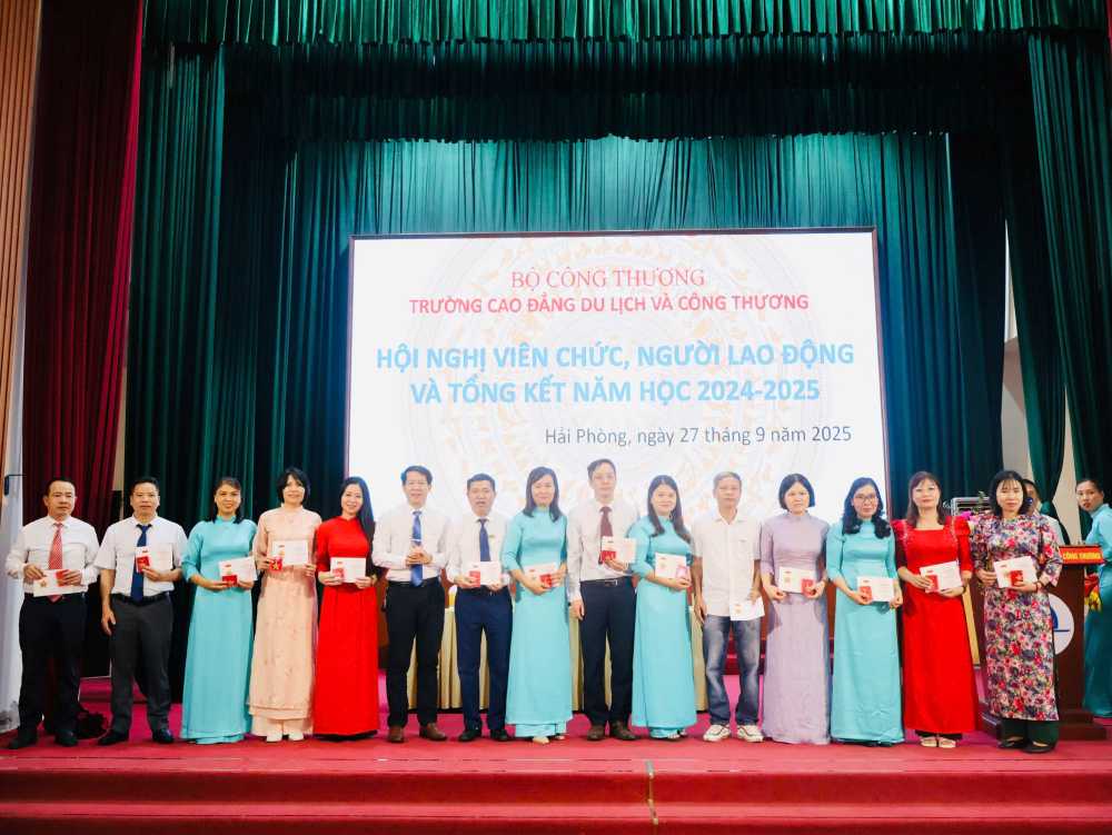 z7060565180596 8fd99871cf9e5c86245549d64d104d9c